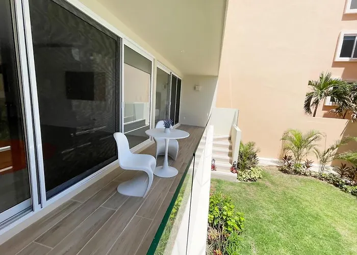 Azure Caribbean Citrine Apartment Puerto Aventuras