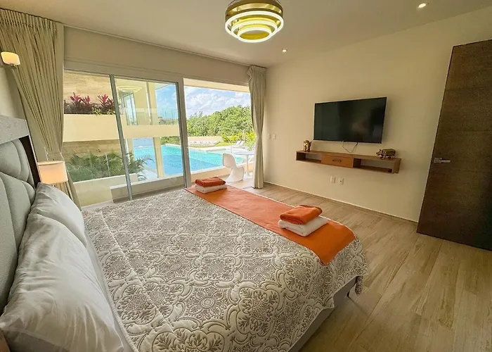Azure Caribbean Citrine Apartment