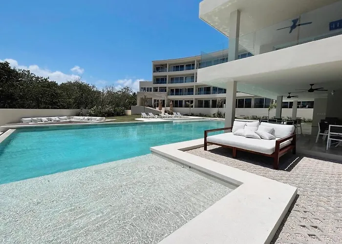 Azure Caribbean Citrine Apartment