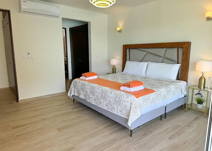 Azure Caribbean Citrine Apartment *